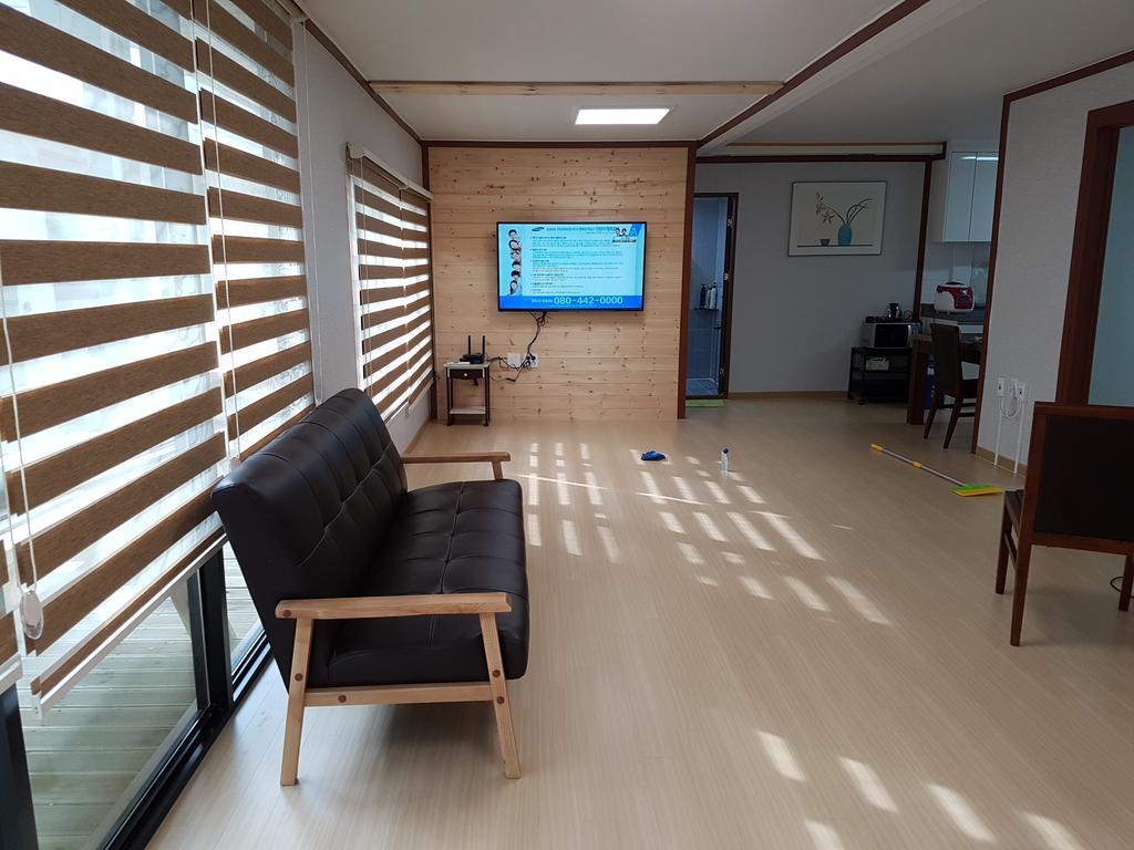 Bluesky Pension Pocheon Exterior photo